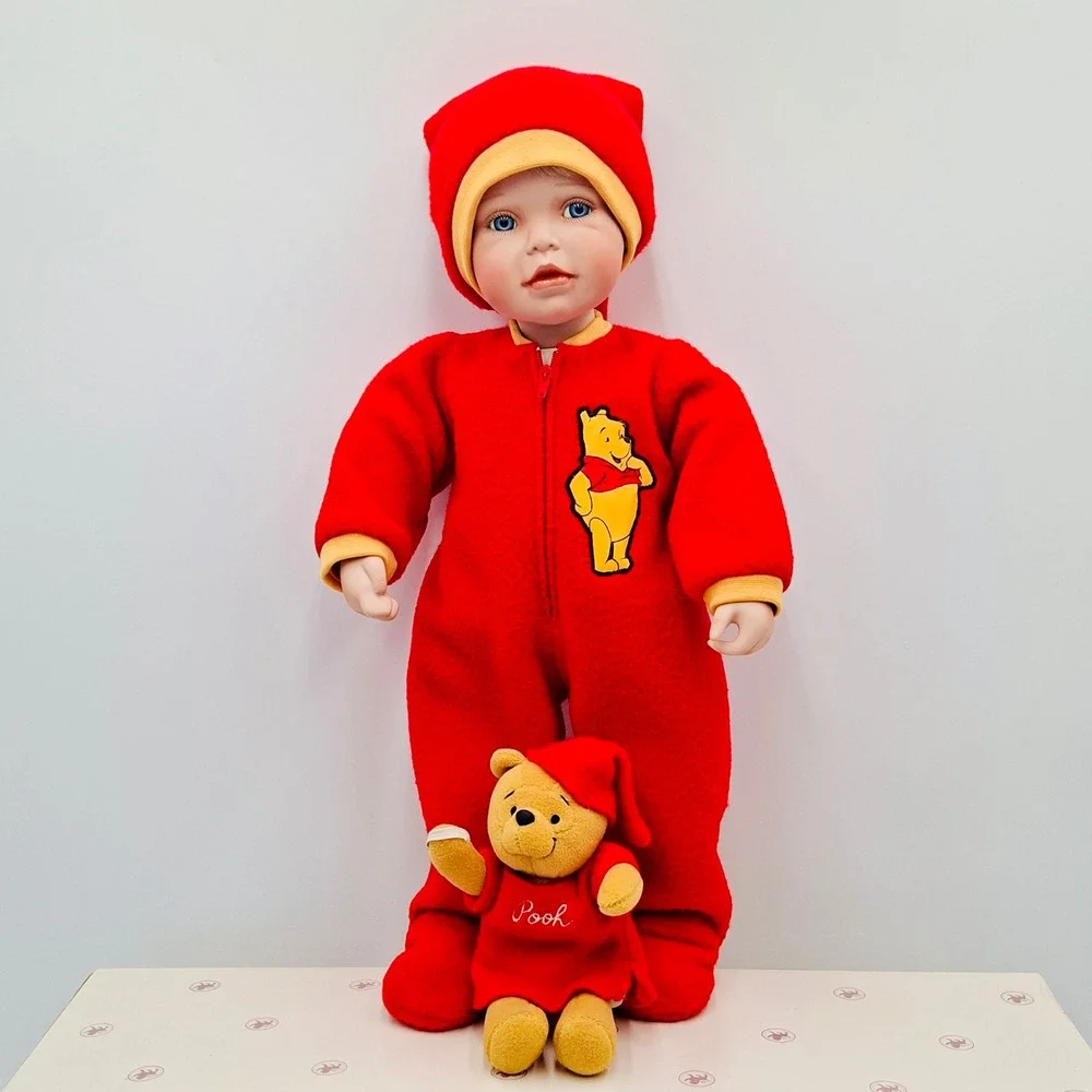 Ashton-Drake It's Time For Bed Pooh Porcelain Doll Cindy McClure COA Box 76042